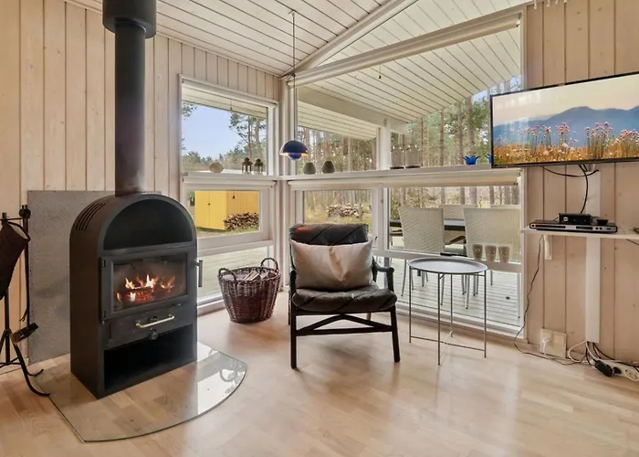 Eick - 800m From The Sea By Interhome